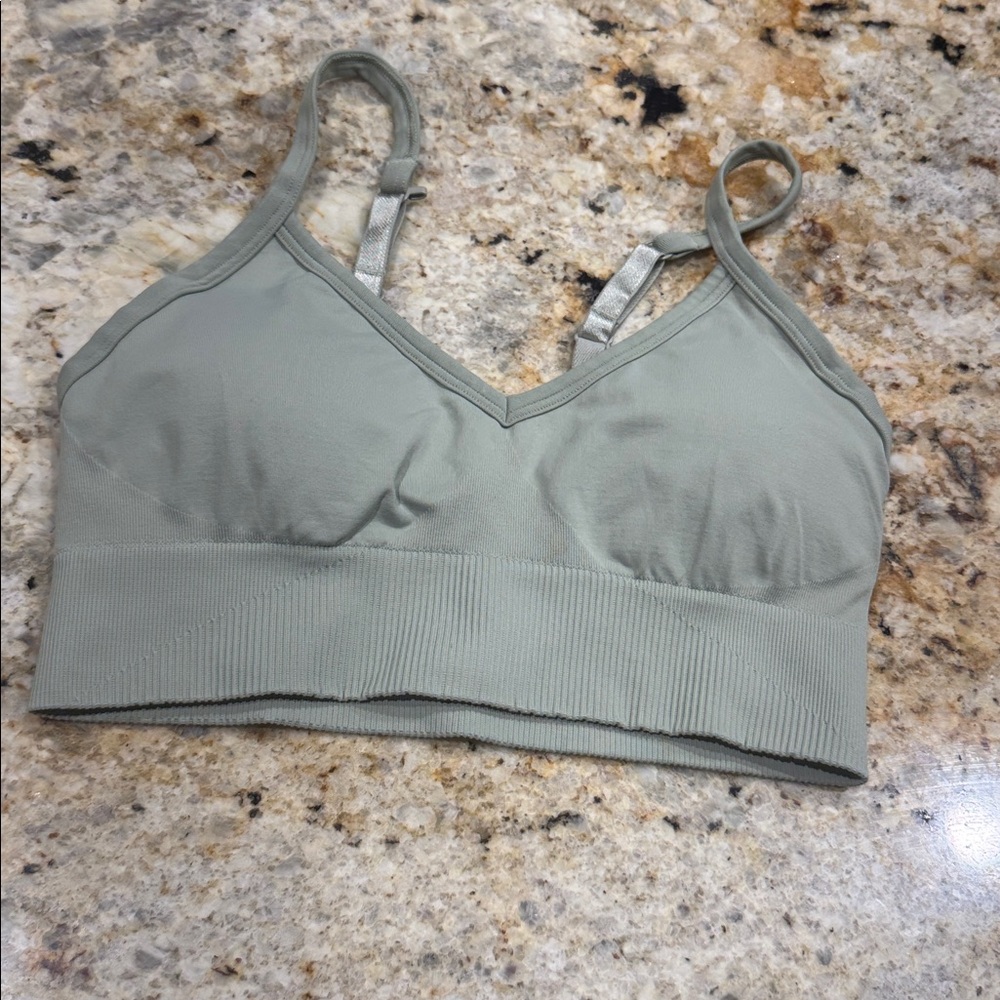 Lululemon Ebb to Street Bra C / D Cup Tidewater Teal size 4